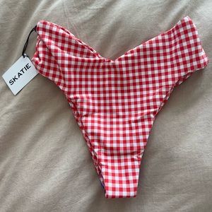 NWT SKATIE Bikini Bottoms Size M